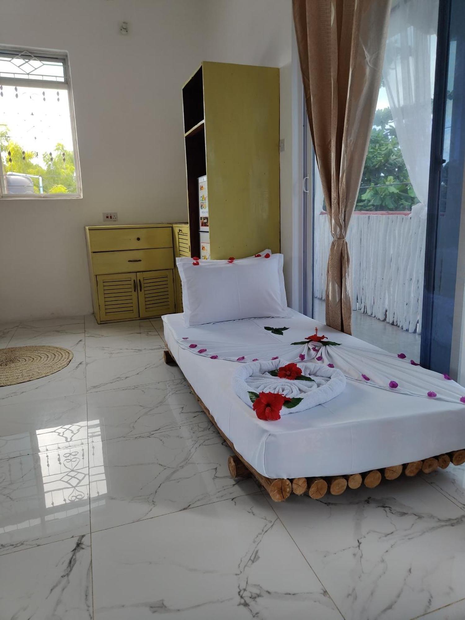 Pole Pole House Hotel Nungwi Ngoại thất bức ảnh